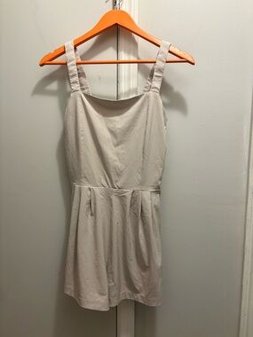 Vuori Villa Cami Romper gray size small